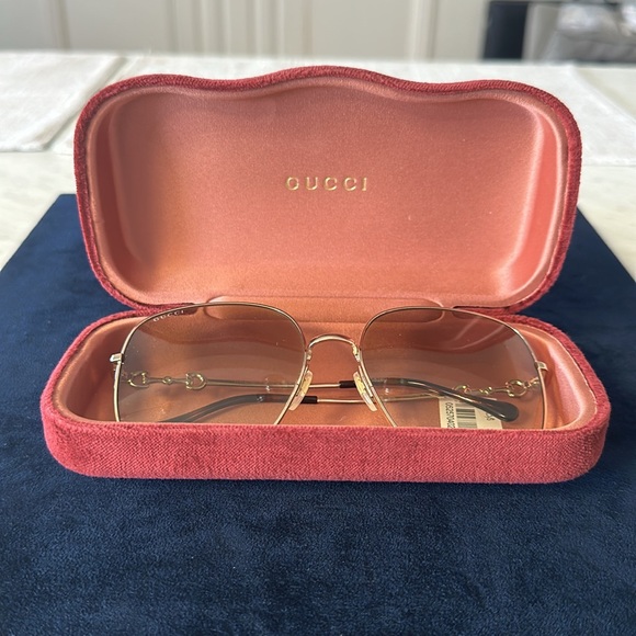 ✨✨Luxury Designer GUCCI SUNGLASSES FOR SALE !
ORIGINAL I DONT  HAVE THE RECEIPT✨ - Picture 14 of 15